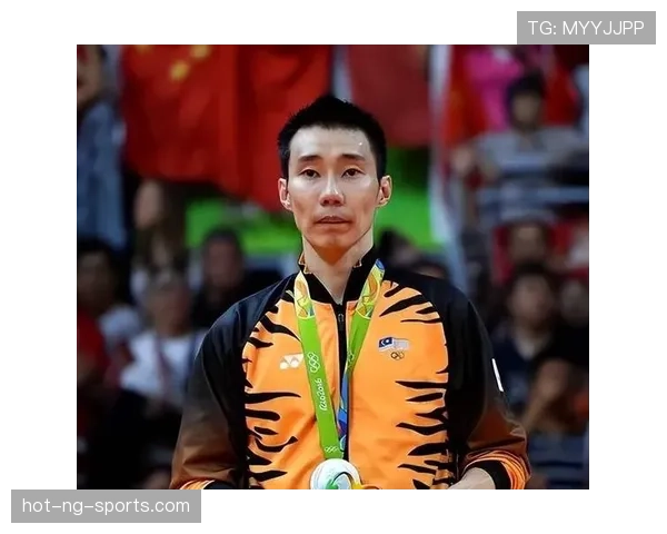 李宗伟赛场上冷静，私底下居然这么爱买名牌包？